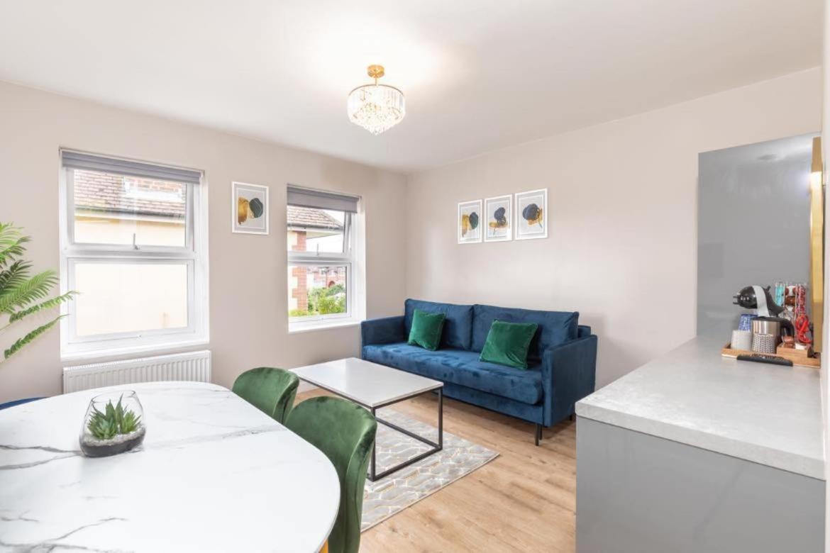 Ocean Studio Apartments リトルハンプトン エクステリア 写真