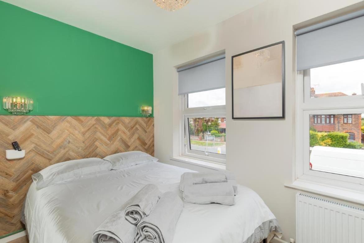 Ocean Studio Apartments リトルハンプトン エクステリア 写真